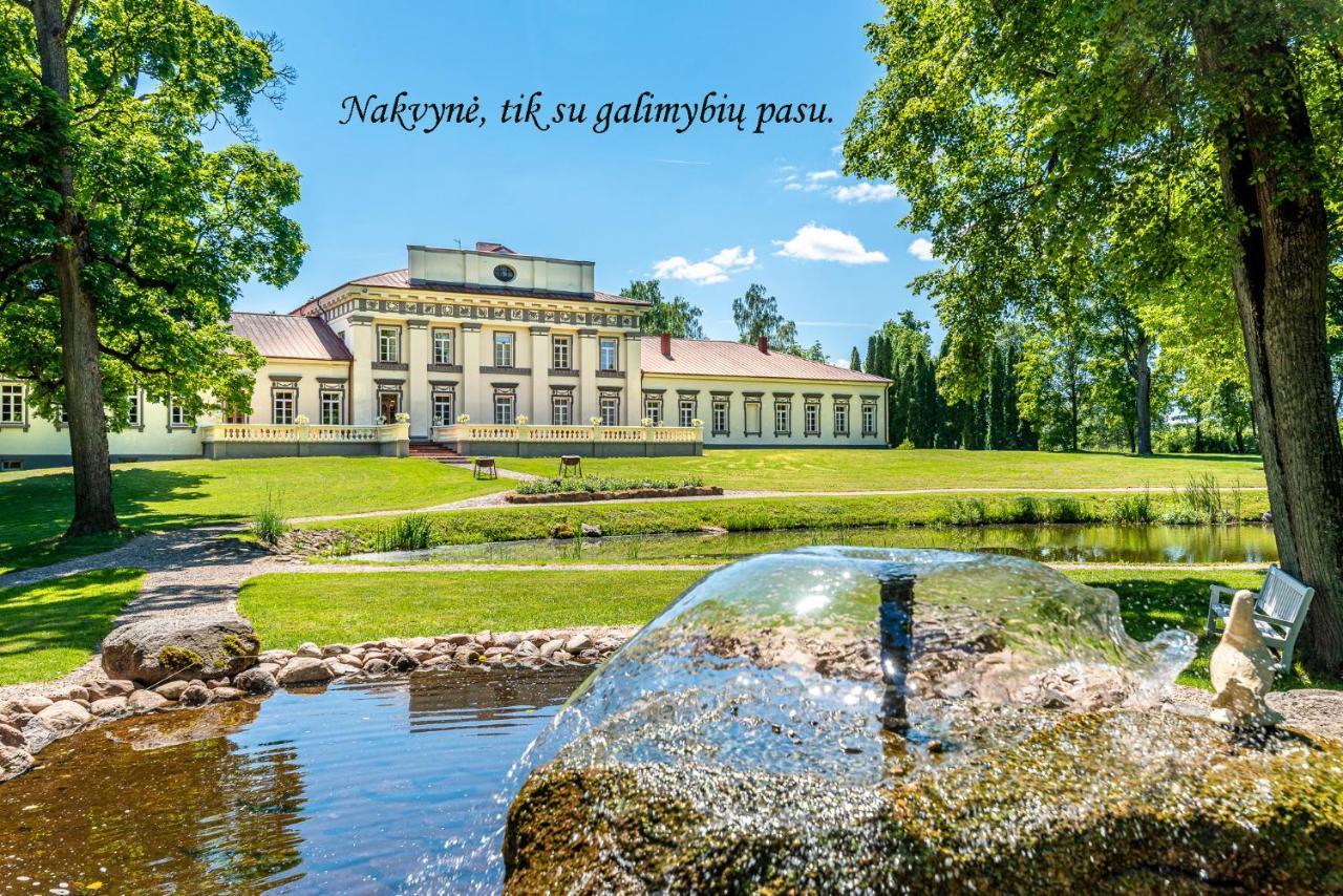 Taujenu Dvaro Sveciu Namai Taujenai Exterior photo
